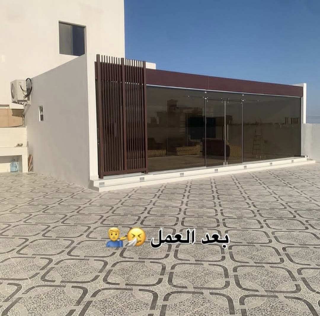 بناء الملاحق